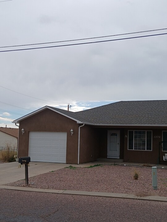 1370 Washington St in Canon City, CO - Building Photo