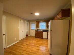 215 Navaho Trl, Unit B in Columbia, TN - Building Photo - Building Photo