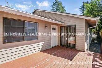 15063 Boones Way in Lake Oswego, OR - Building Photo - Building Photo