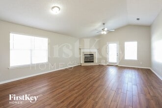 2801 Cross Creek Dr in Green Cove Springs, FL - Foto de edificio - Building Photo