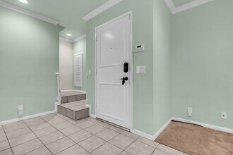 21166 Gladiolos Way in Lake Forest, CA - Building Photo - Building Photo