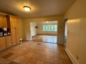 8 Ferrary Pl in Woodland Park, NJ - Building Photo - Building Photo