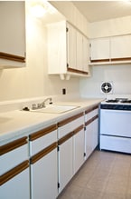 Parkview Apartments in Bloomington, IN - Building Photo - Interior Photo