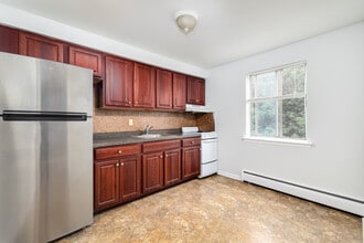 Morgan Place in Drexel Hill, PA - Building Photo - Interior Photo