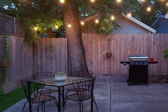 467 E 9th St in Chico, CA - Building Photo - Building Photo