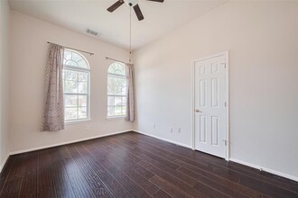 4627 Adobe Pines Ln in Houston, TX - Foto de edificio - Building Photo