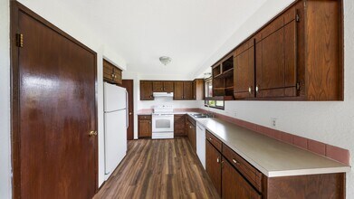 1487 W Oldtimer St in Oak Harbor, WA - Building Photo - Building Photo