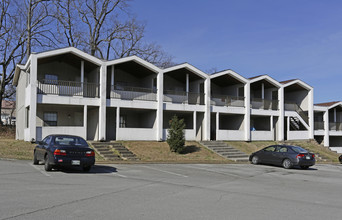 Rustic Village Apartments in Chattanooga, TN - Building Photo - Building Photo