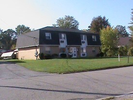 211 Santa Fe Trail Apartments