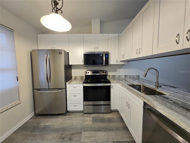 6431 Drexel Dr in Port Richey, FL - Building Photo - Building Photo