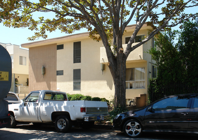 633 N Sweetzer Ave in Los Angeles, CA - Building Photo - Building Photo