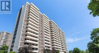 3 Lisa St. in Brampton, ON - Building Photo