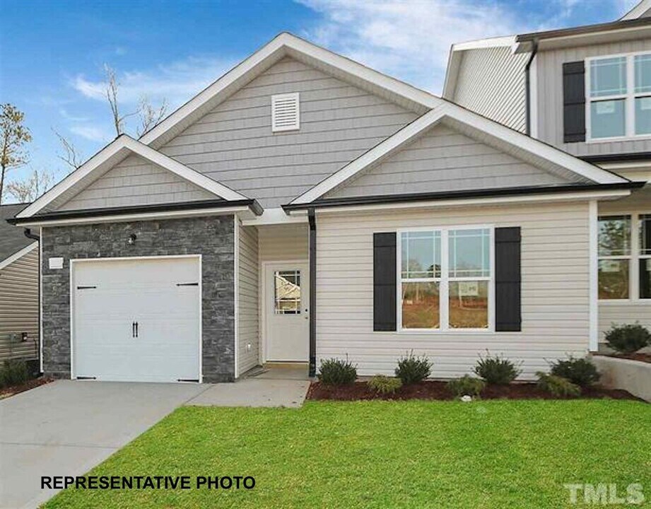 183 Sandpiper St in Smithfield, NC - Building Photo