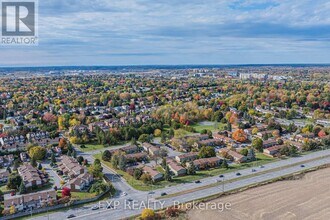 208 Stratas Ct in Ottawa, ON - Building Photo - Building Photo