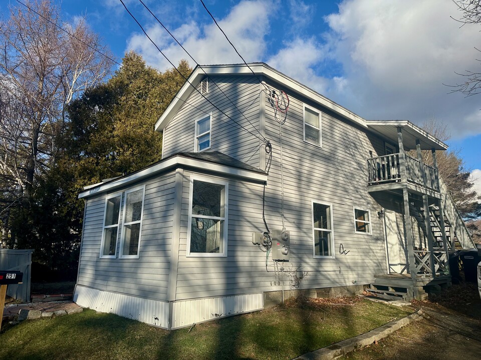 249 Palm St, Unit 1 in Bangor, ME - Building Photo