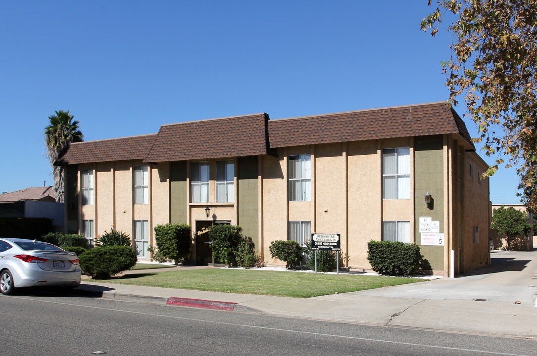 Berkshire Apartments in Chula Vista, CA - Foto de edificio