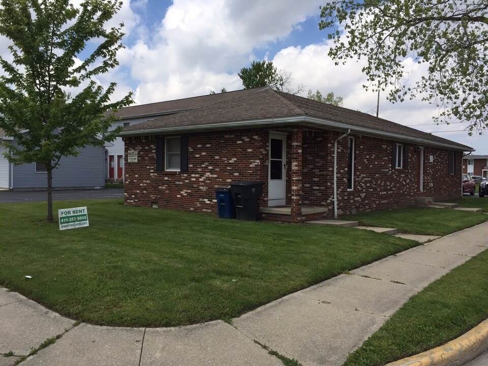 729 4th St in Bowling Green, OH - Building Photo
