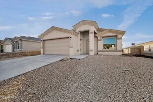 13660 Baja Vista Ct in Horizon City, TX - Building Photo