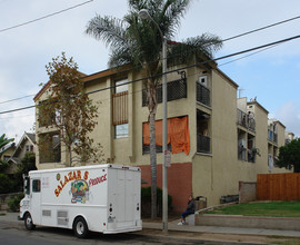 1800 N Spurgeon St in Santa Ana, CA - Foto de edificio - Building Photo