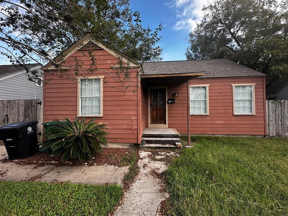 2035 Palo Alto St in Houston, TX - Foto de edificio