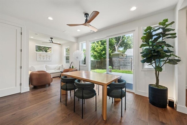 2609 Willow St in Austin, TX - Building Photo - Building Photo