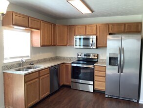 945 Atmore Pl in Indianapolis, IN - Building Photo - Building Photo