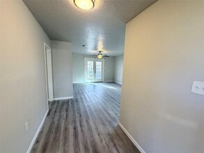 214 S Texas St in Texas City, TX - Building Photo - Building Photo