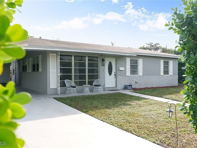 property at 1475 7th St