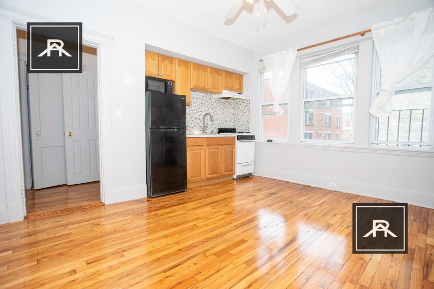 1332 Commonwealth Ave in Boston, MA - Building Photo