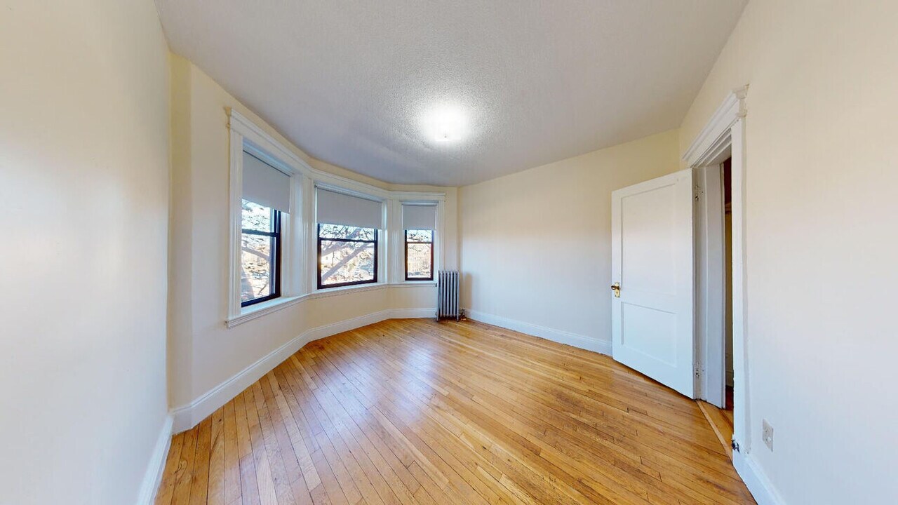 1188 Commonwealth Ave, Unit 46 in Boston, MA - Building Photo