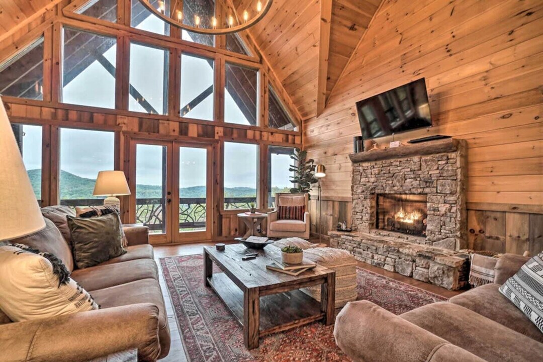 40 Green Ridge Mountain, Unit SI ID1023148P in Blue Ridge, GA - Foto de edificio