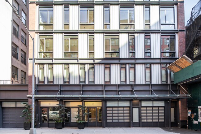 11-15 Leonard St in New York, NY - Foto de edificio - Building Photo