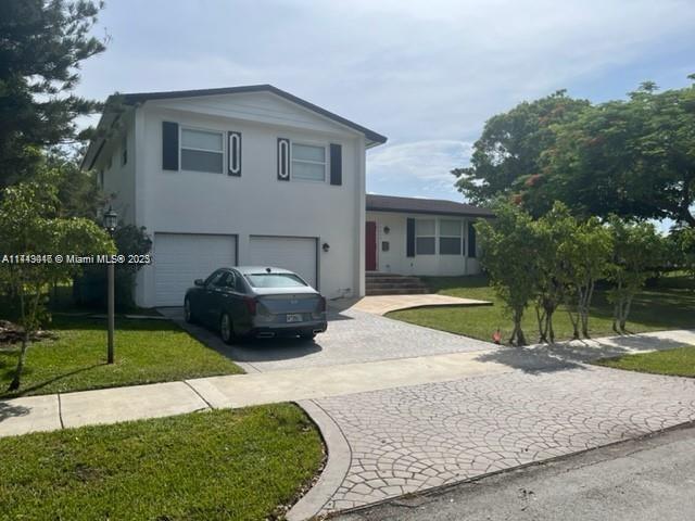 10050 SW 98th Ave in Miami, FL - Foto de edificio