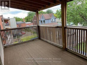 610 Bloor St W in Toronto, ON - Building Photo - Building Photo