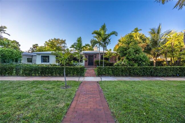 property at 351 NE 98th St