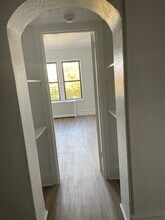 211 Glenwood Ave, Unit 101 in East Orange, NJ - Foto de edificio - Building Photo