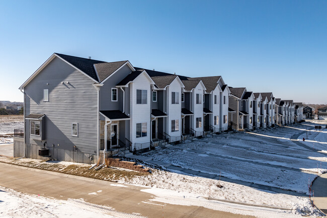 Duckhorn Townhomes in Lincoln, NE - Building Photo - Building Photo