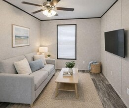 126 Southland Ct in Avon Park, FL - Building Photo - Building Photo