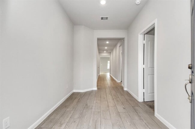 2131 Levant Ln in Mont Belvieu, TX - Building Photo - Building Photo