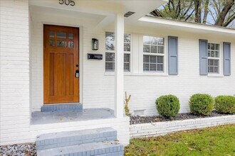 505 Eastbourne Pl in Memphis, TN - Building Photo - Building Photo