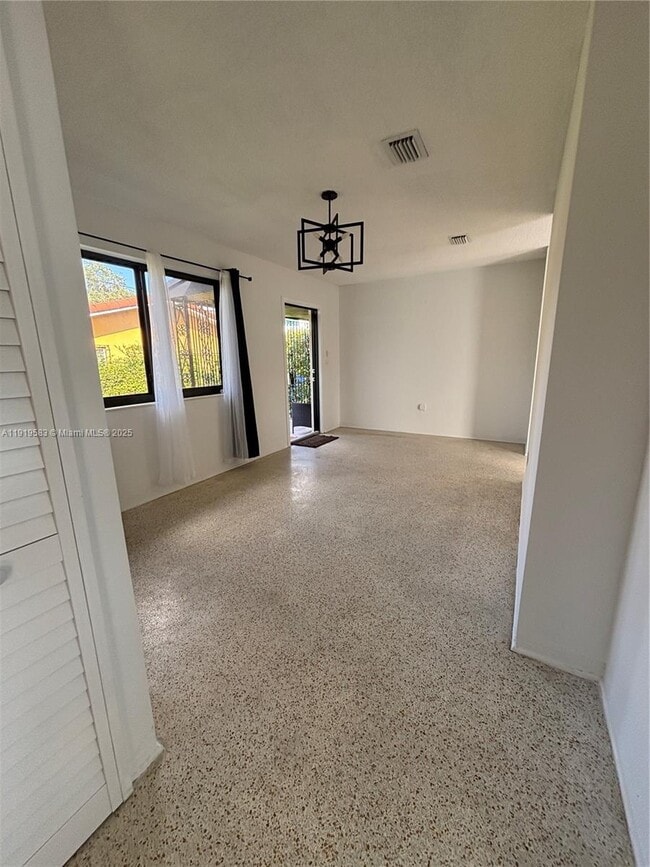 2723 SW 31st Ct in Miami, FL - Building Photo - Building Photo