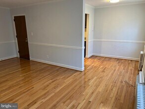 410 Bashford Ln-Unit -101 in Alexandria, VA - Building Photo - Building Photo