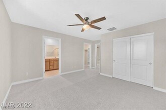 372 Rosefinch St in Henderson, NV - Foto de edificio - Building Photo