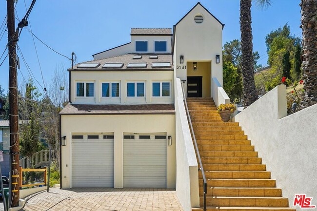 property at 5131 Campo Rd