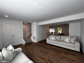 220 Gentle Breeze Dr in Bunker Hill, WV - Building Photo - Building Photo