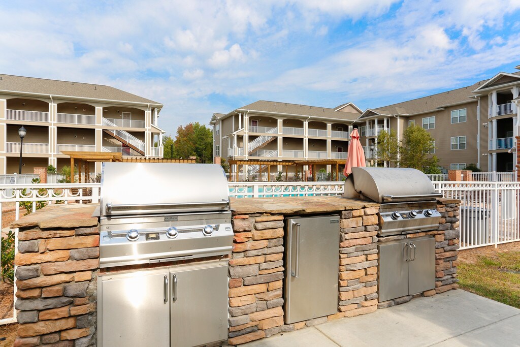 The Grand on Julian Salisbury, NC Apartments