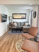 27385 Park Ct in Madison Heights, MI - Foto de edificio - Building Photo