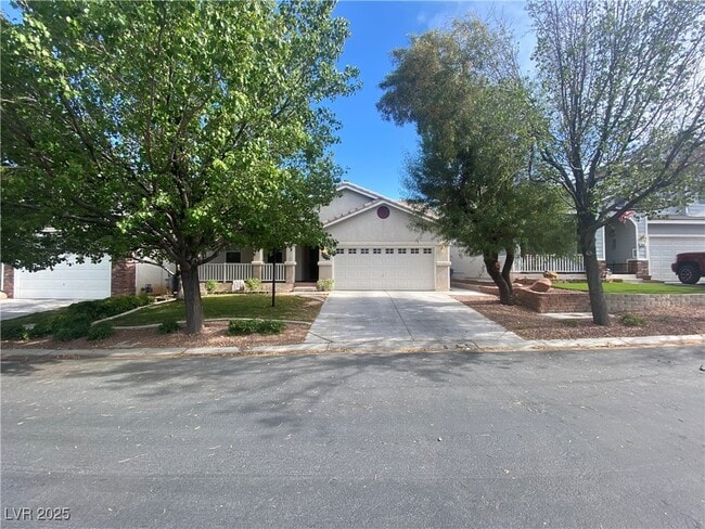 7833 Hidden Village Ave in Las Vegas, NV - Building Photo - Building Photo