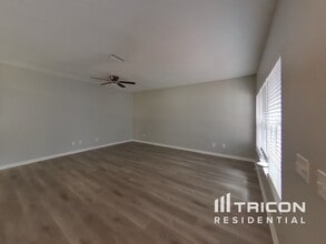 5020 Anclote River St in Wesley Chapel, FL - Building Photo - Building Photo
