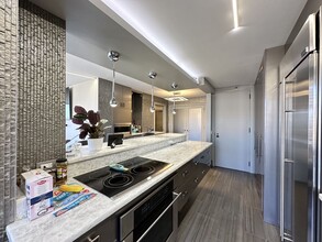 1230 N State Pky, Unit G00C in Chicago, IL - Building Photo - Building Photo